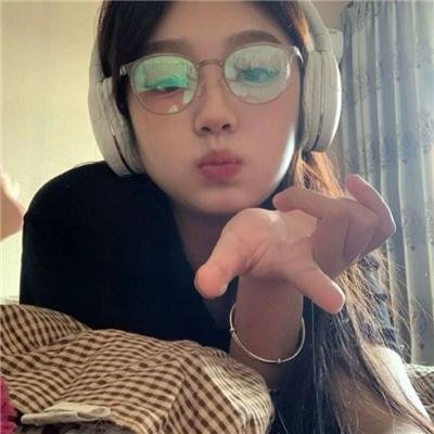 开画少女漫